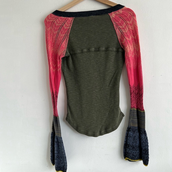 Women's We The Free Top Size S Green Long Sleeve - Picture 2 of 4